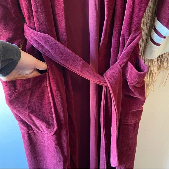 SOLD Vintage 80’s Christian Dior Velour Robe - Picture 4 of 12